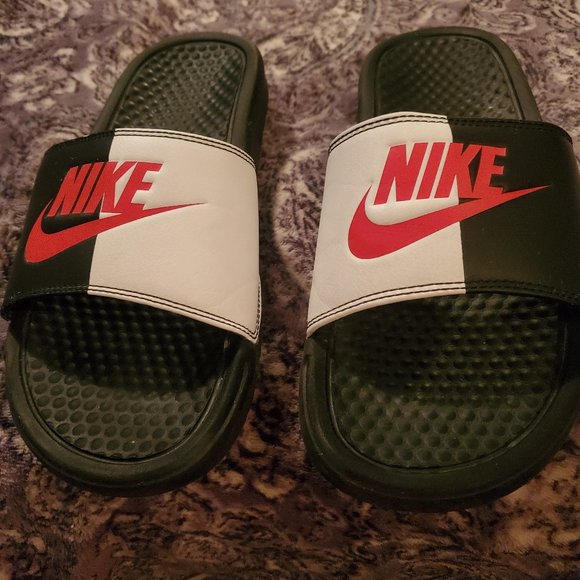 Nike Slide - Picture 1 of 6